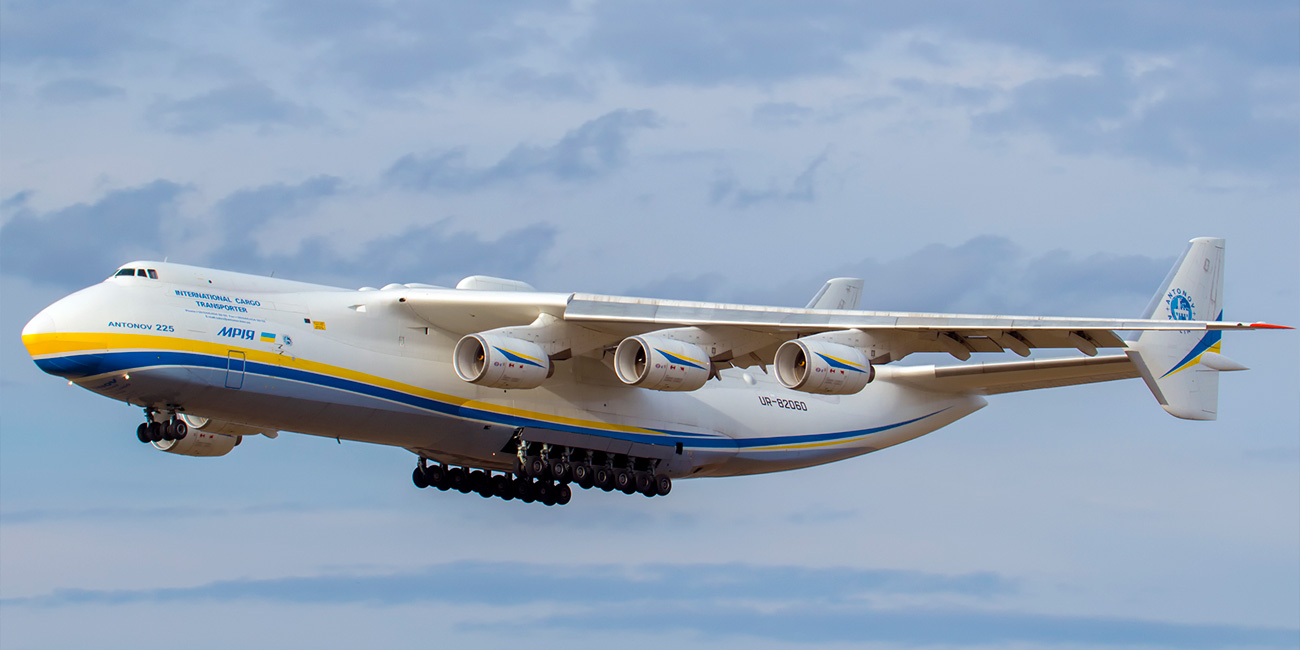 a cuanto viaja un avion