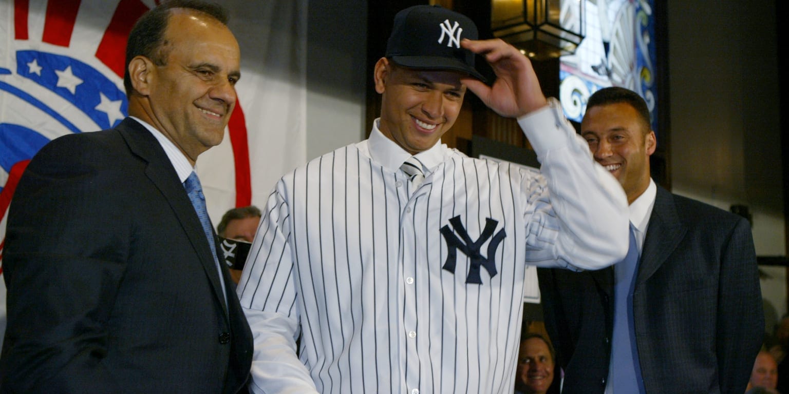 alex rodriguez cuanto dinero tiene