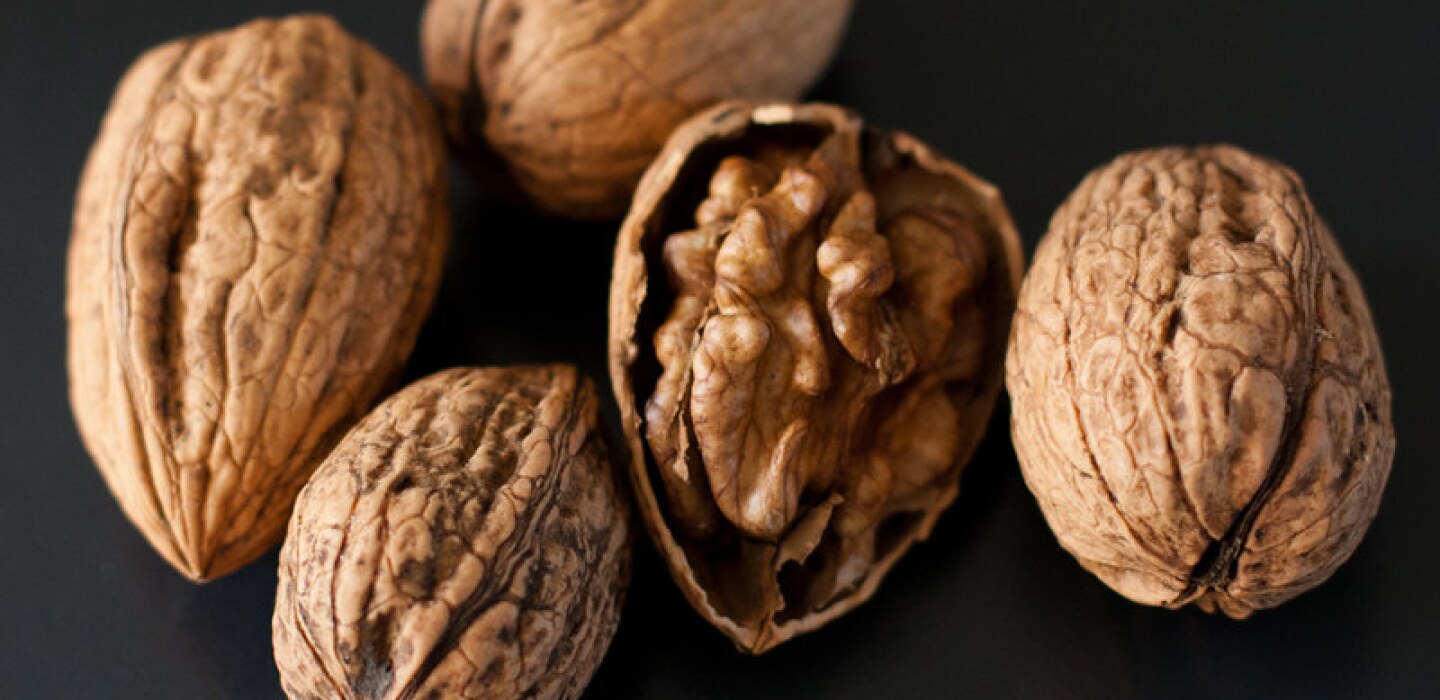 cuantas calorias tiene una nuez