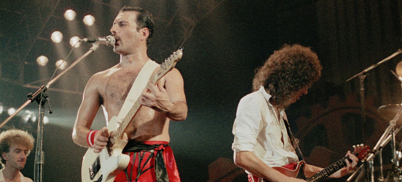 cuantas canciones tiene queen