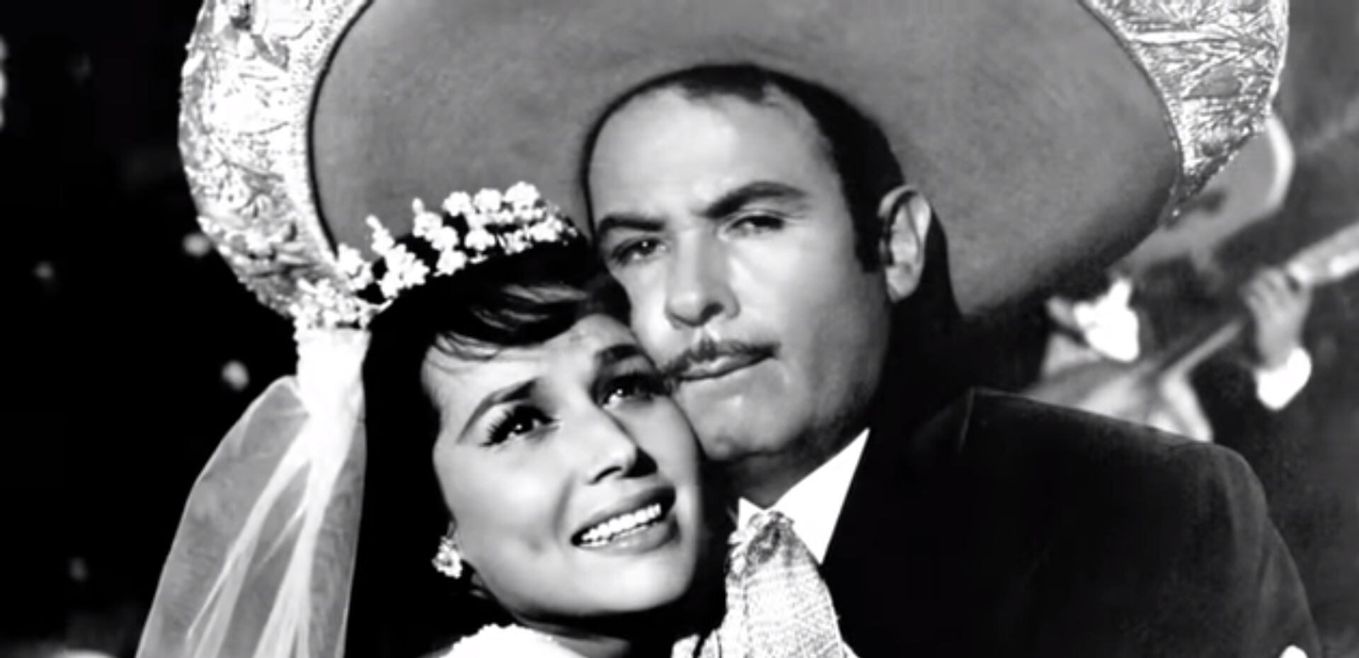 cuantas esposas tuvo antonio aguilar