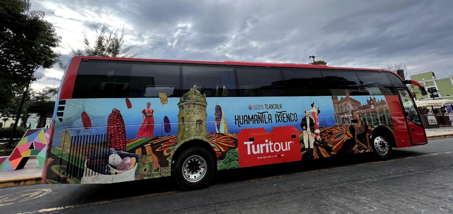 cuanto cobra el turibus