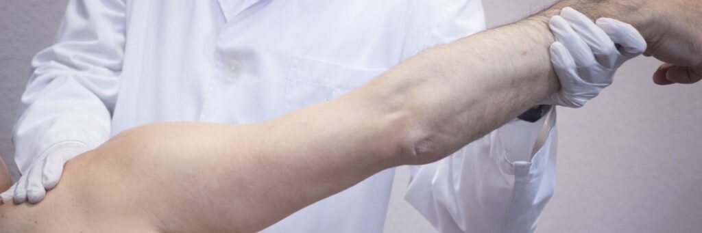 cuanto cobra un traumatologo