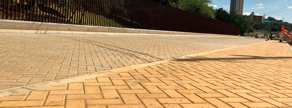 cuanto cuesta el adoquin hexagonal