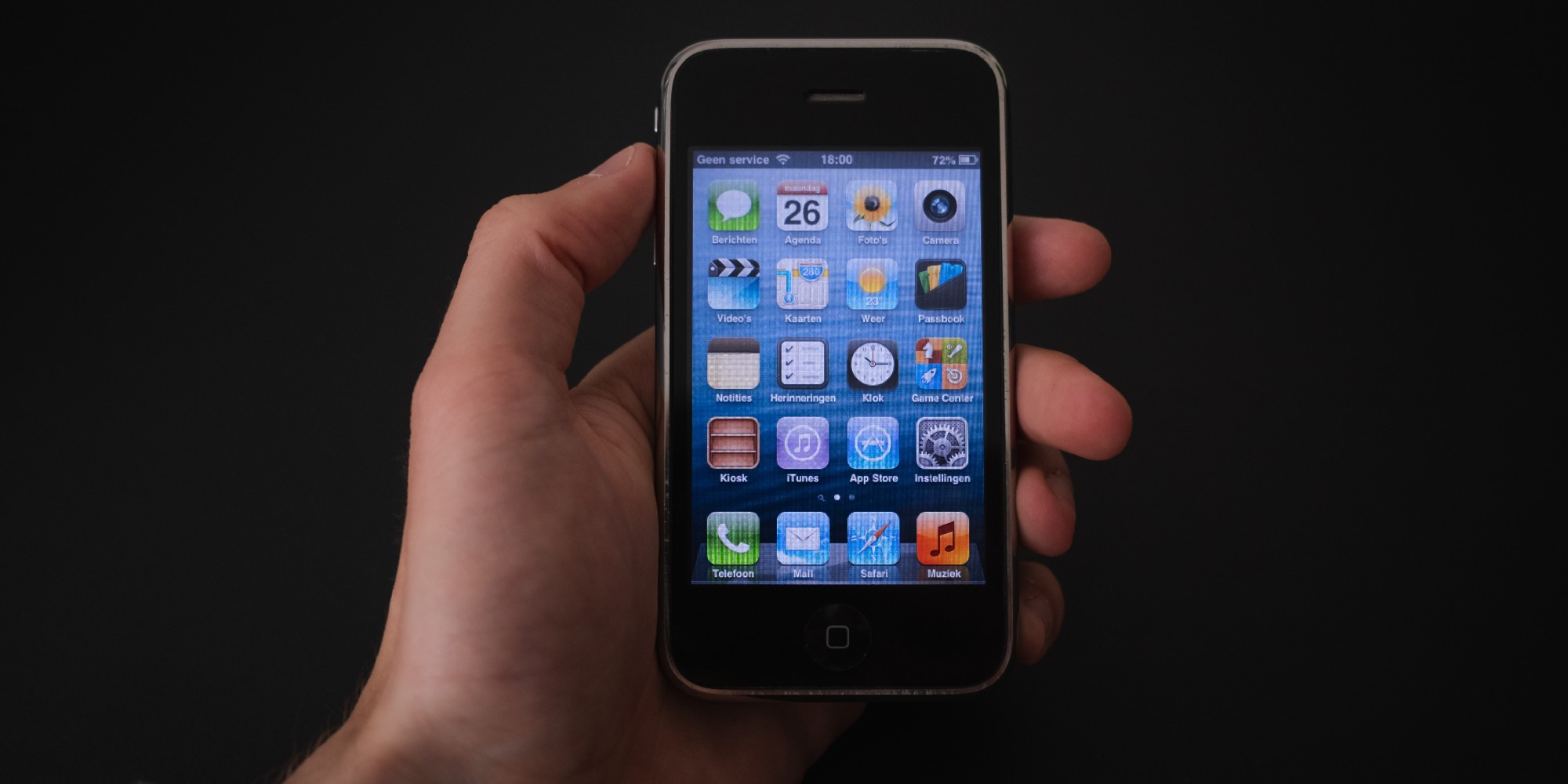 cuanto cuesta el iphone 1