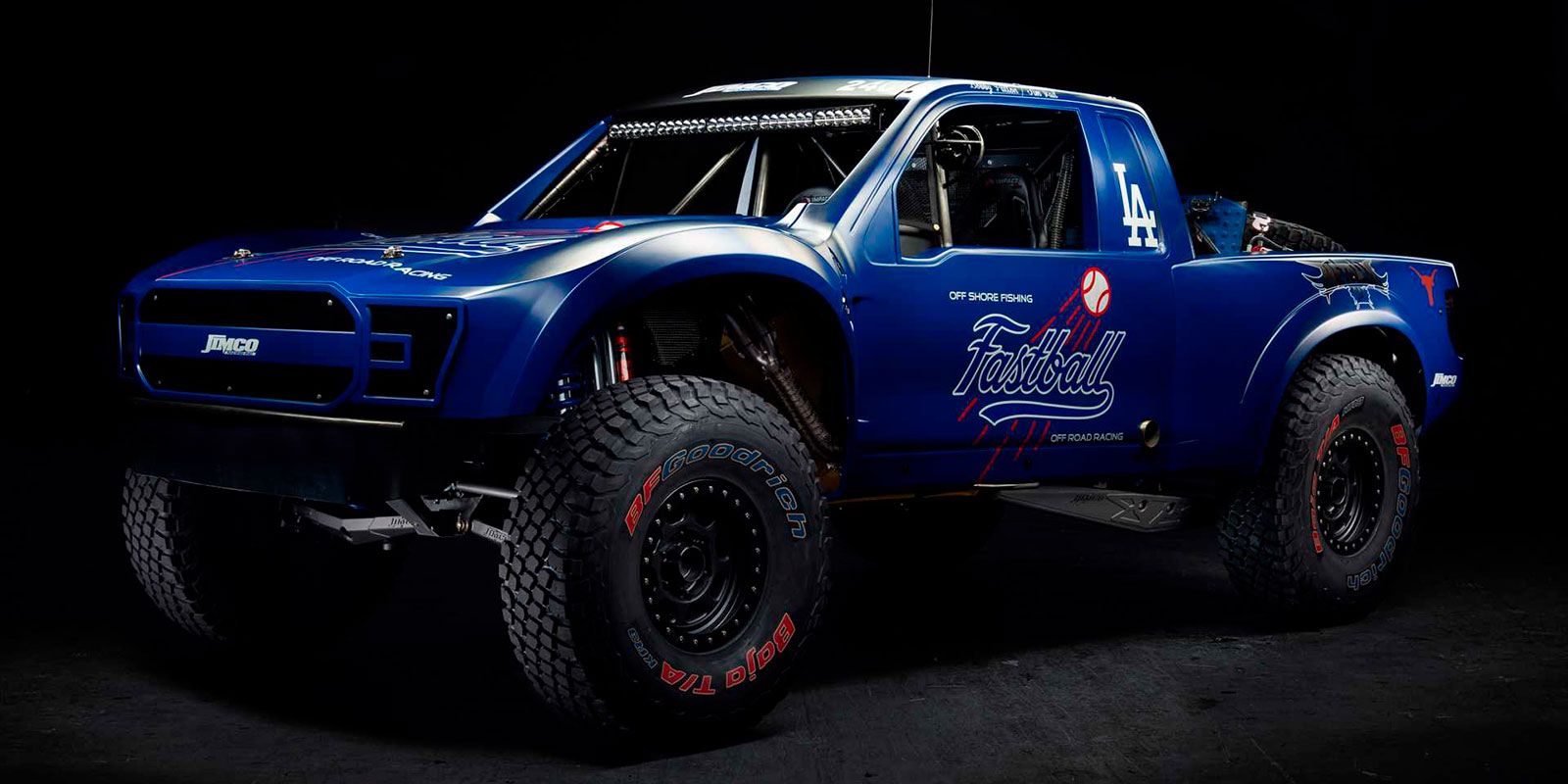 cuanto cuesta un trophy truck