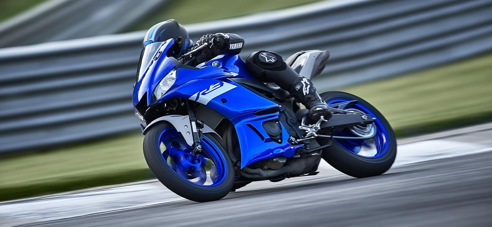 cuanto cuesta una r6