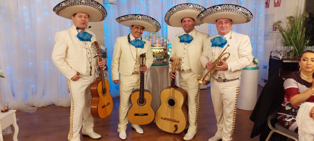 cuanto cuesta una serenata