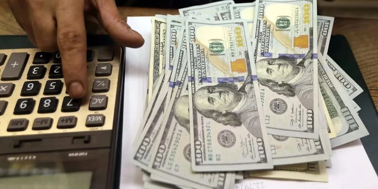 cuanto es 100 mil dolares