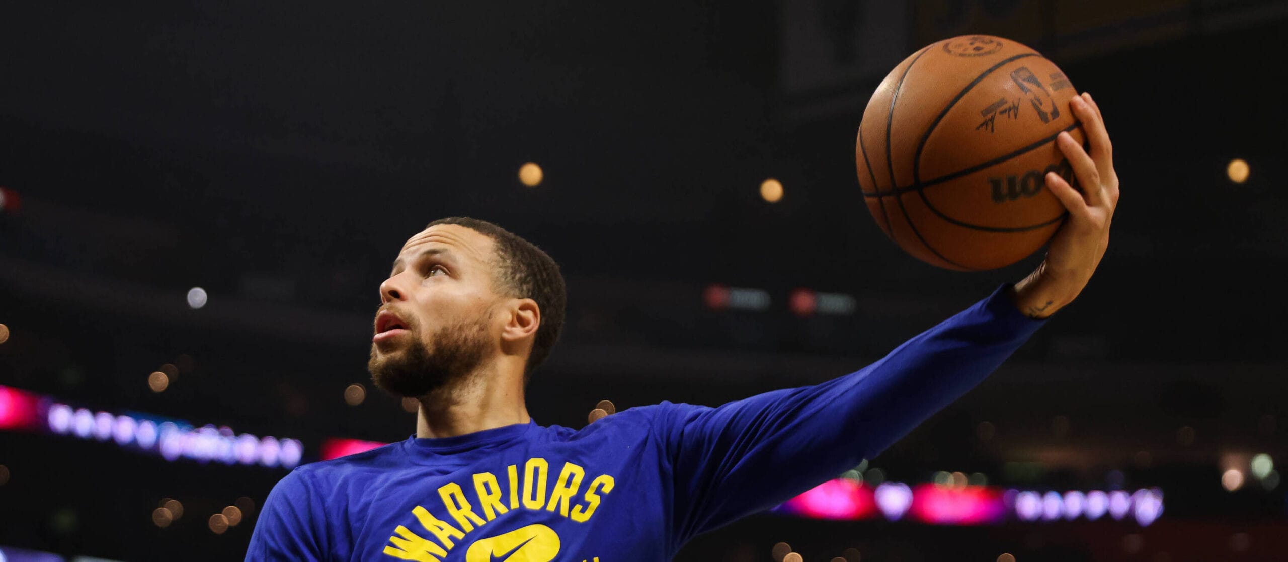 cuanto gana curry scaled
