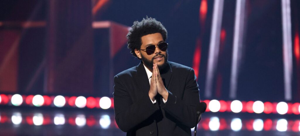 cuanto gana the weeknd