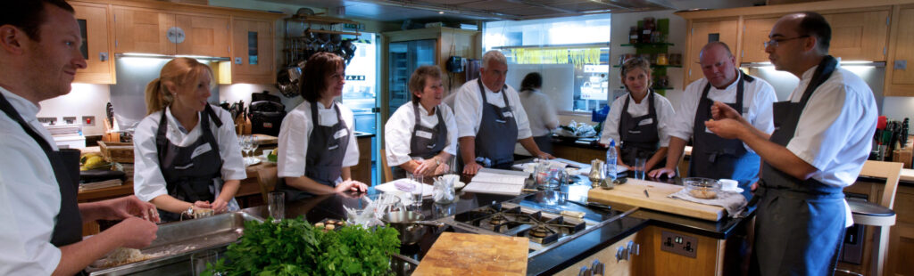 cuanto gana un chef internacional