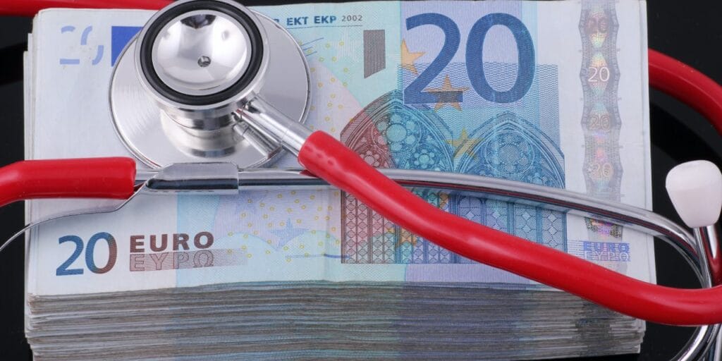 cuanto gana un oftalmologo