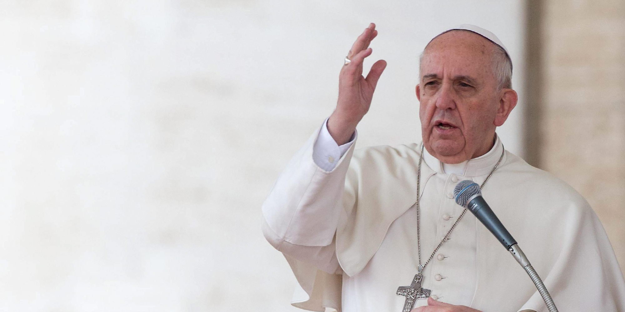 cuanto gana un sacerdote