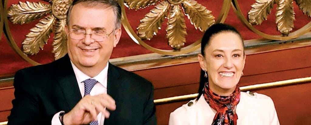 cuanto mide claudia sheinbaum