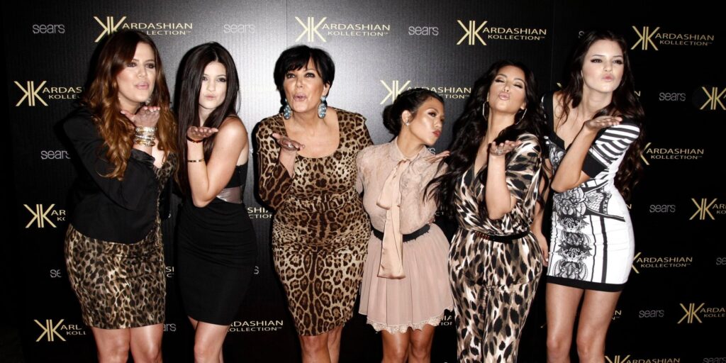 ¿Cuánto mide Kris Jenner? 2 cuanto mide kris jenner