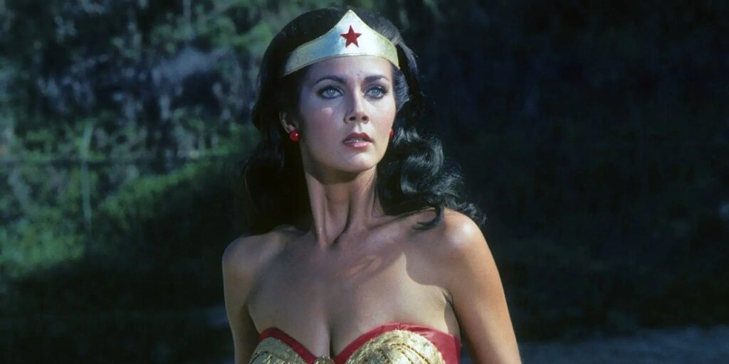 cuanto mide la mujer maravilla