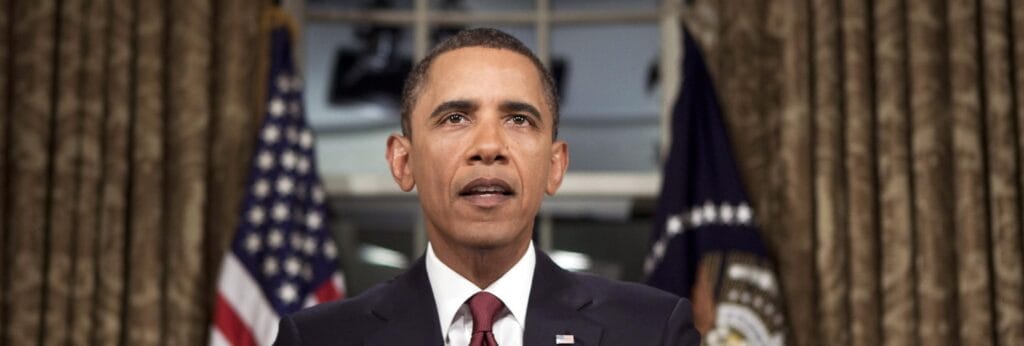 cuanto mide obama