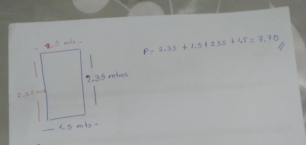 cuanto mide un pizarron