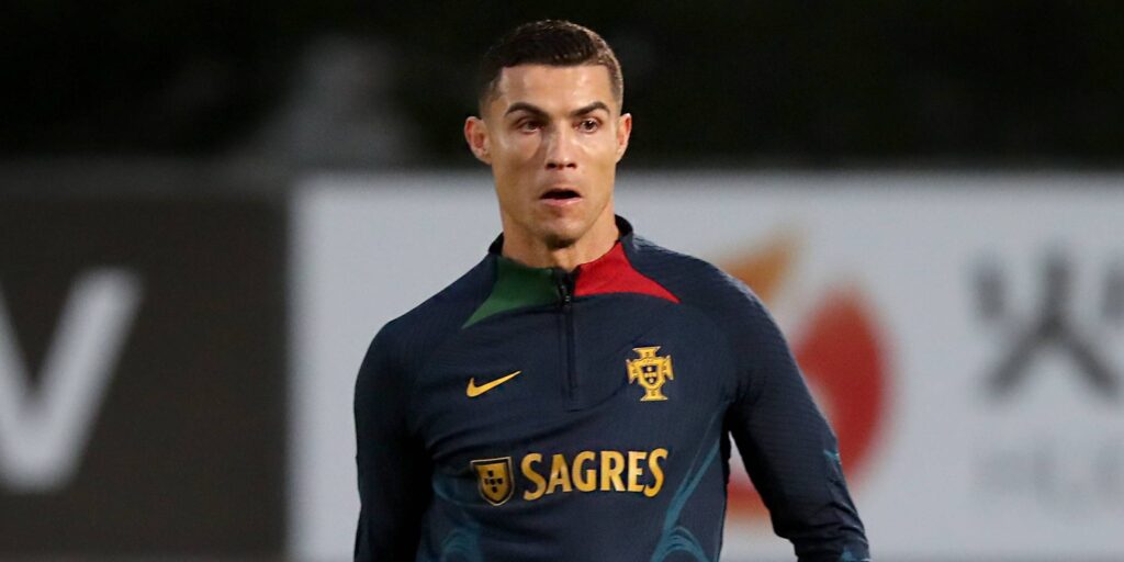 cuanto pesa cr7