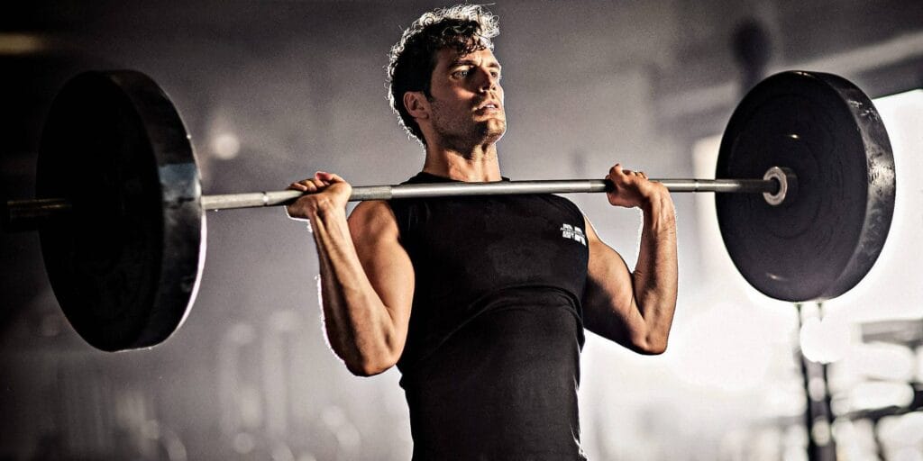 cuanto pesa henry cavill