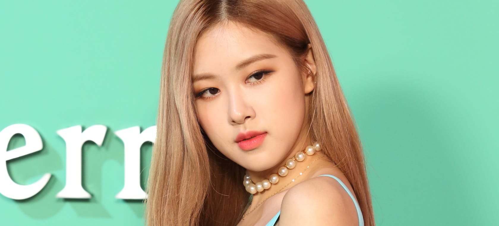 cuanto pesa jisoo de blackpink