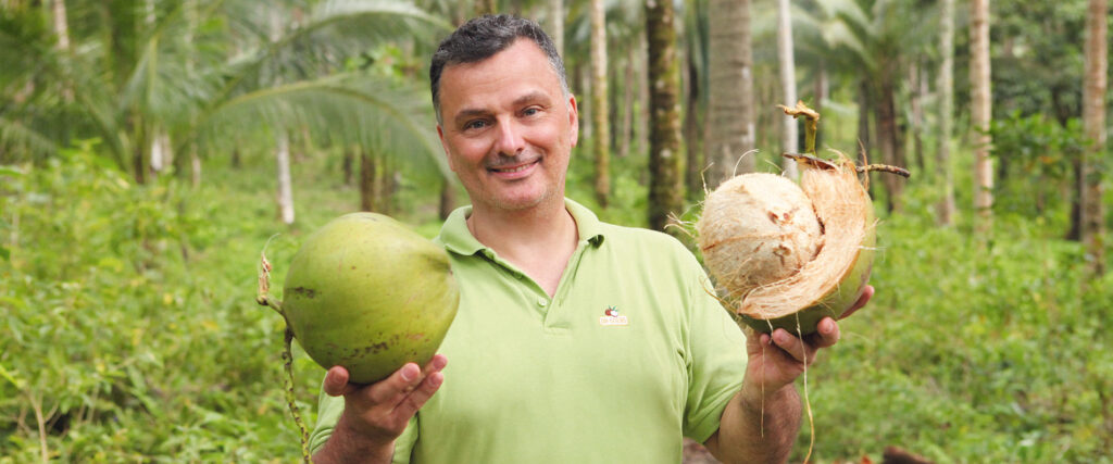 ¿Cuánto pesa un coco? 2 cuanto pesa un coco
