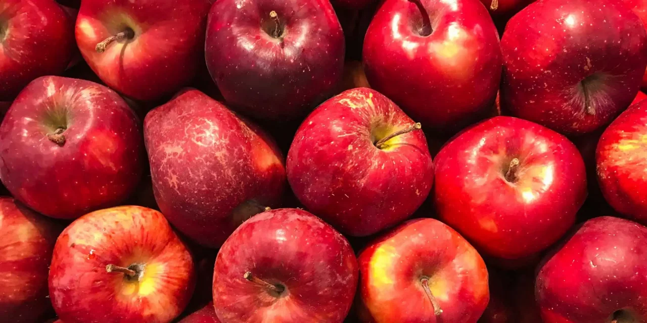cuanto pesa una manzana