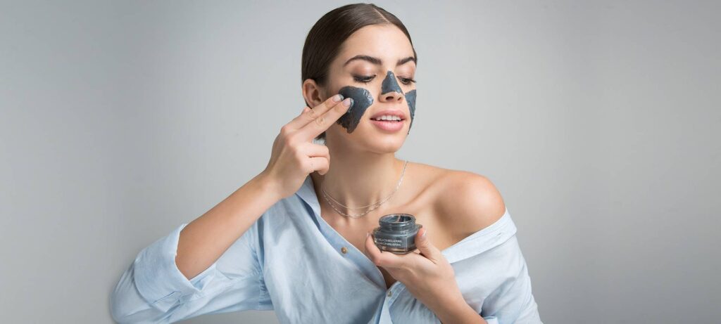 cuanto vale la mascarilla negra