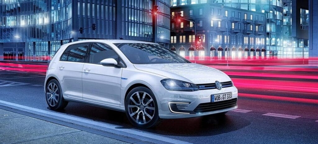cuanto vale un golf 2015