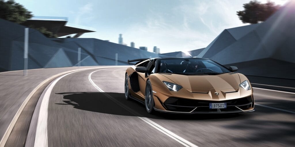 cuanto vale un lamborghini aventador