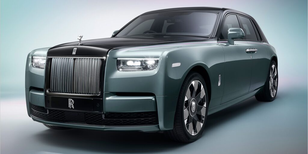 cuanto vale un rolls royce