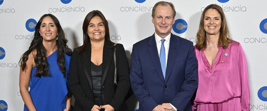 ¿Cuántos años gobierna un gobernador? 2 cuantos anos gobierna un gobernador