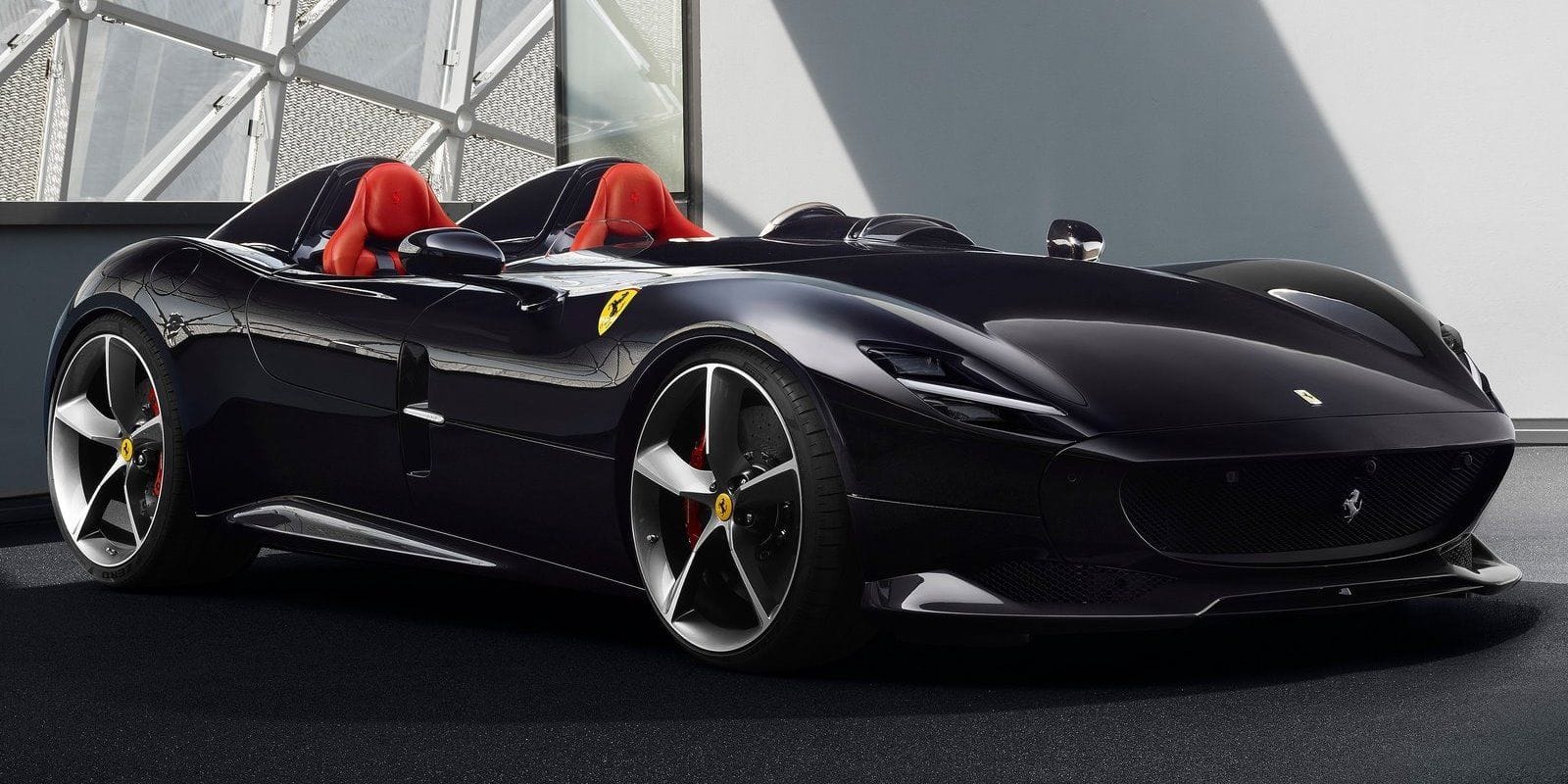 cuantos carros tiene cr7