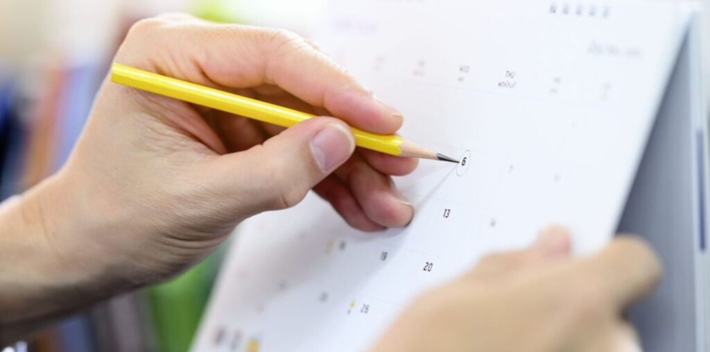 cuantos dias tiene agosto 2022