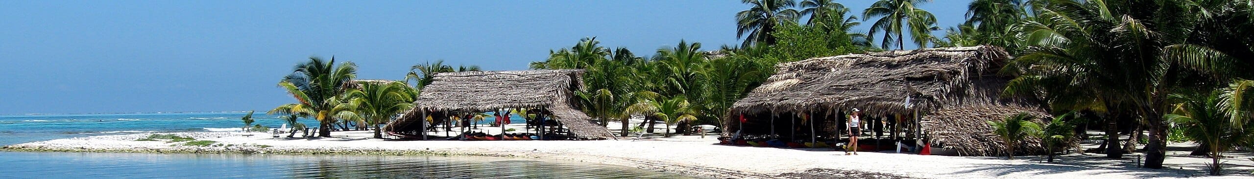 cuantos habitantes tiene belice