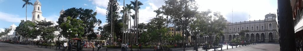 cuantos habitantes tiene cordoba veracruz
