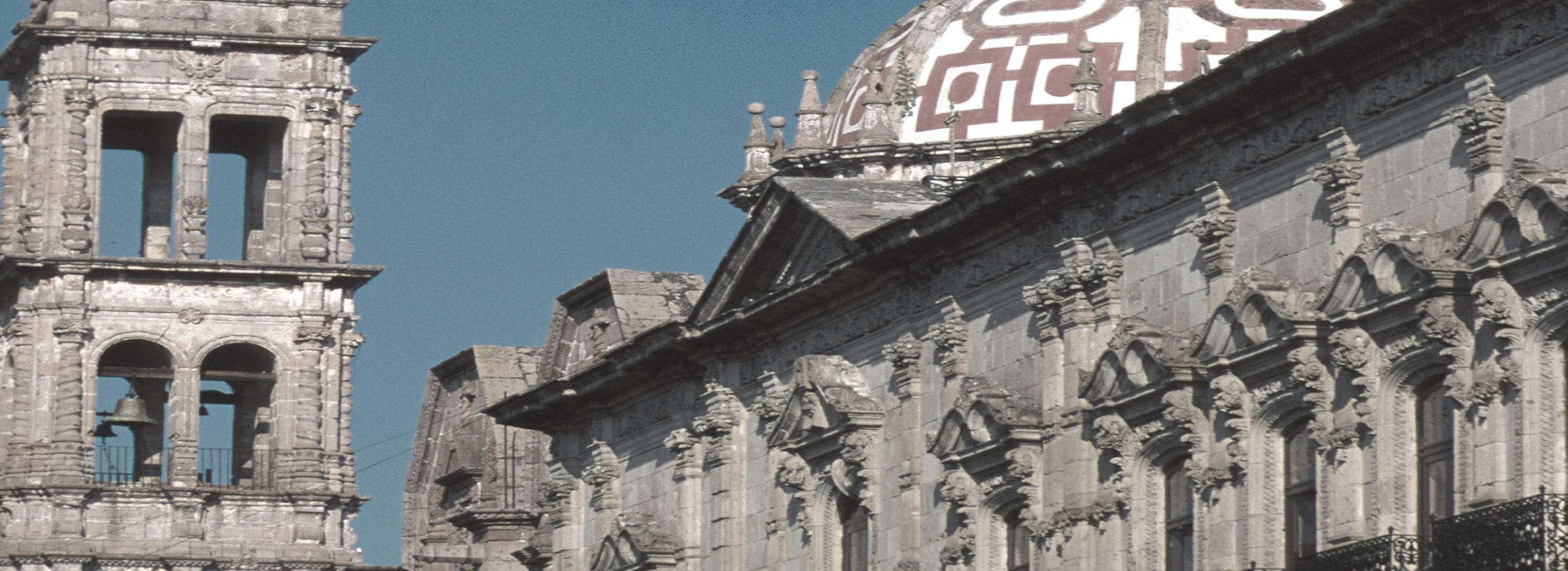 cuantos habitantes tiene cuernavaca