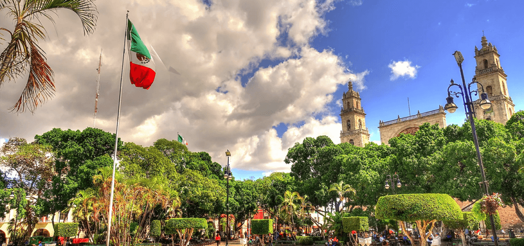 cuantos habitantes tiene merida yucatan