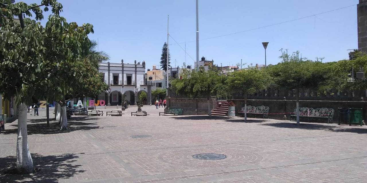 cuantos habitantes tiene zapotlanejo