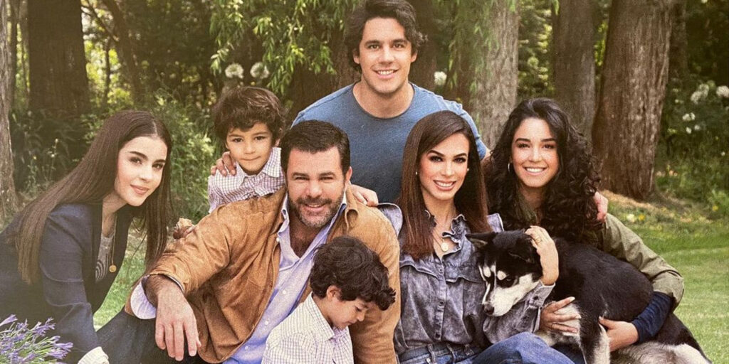 cuantos hijos tiene bibi gaytan