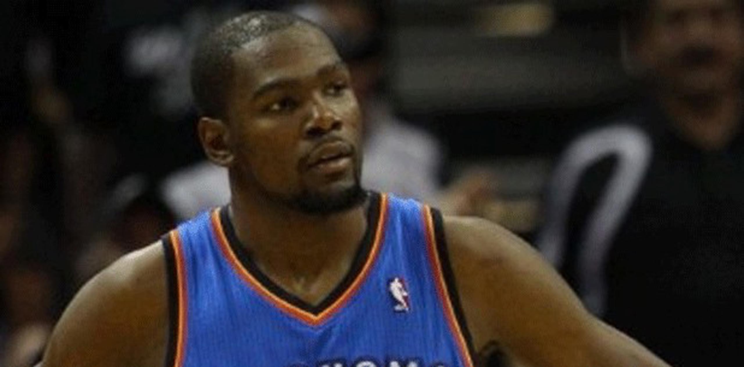 cuantos pies mide kevin durant