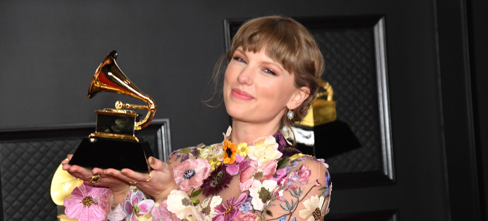 cuantos premios tiene taylor swift
