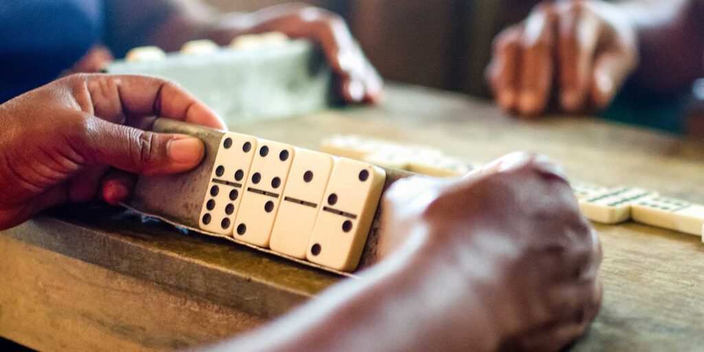 ¿Cuántos puntos tiene el dominó? 2 cuantos puntos tiene el domino