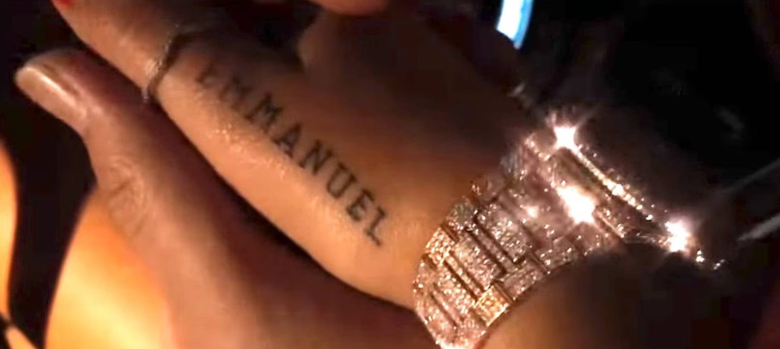 cuantos tatuajes tiene karol g