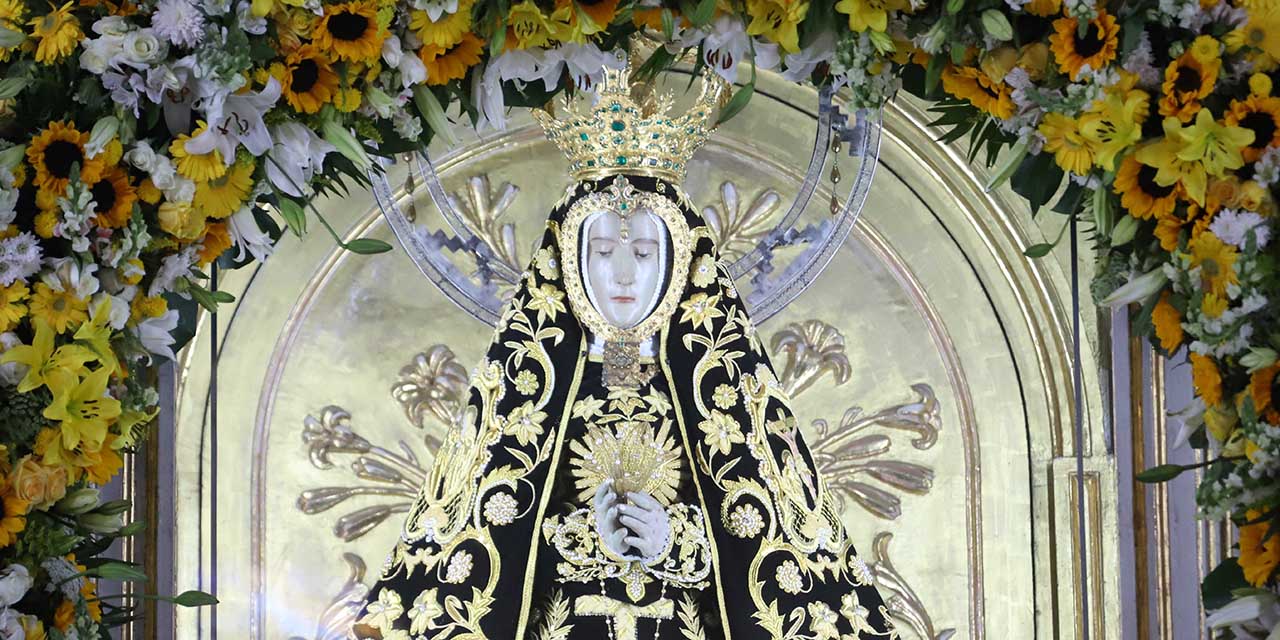 virgen de chignahuapan cuanto mide